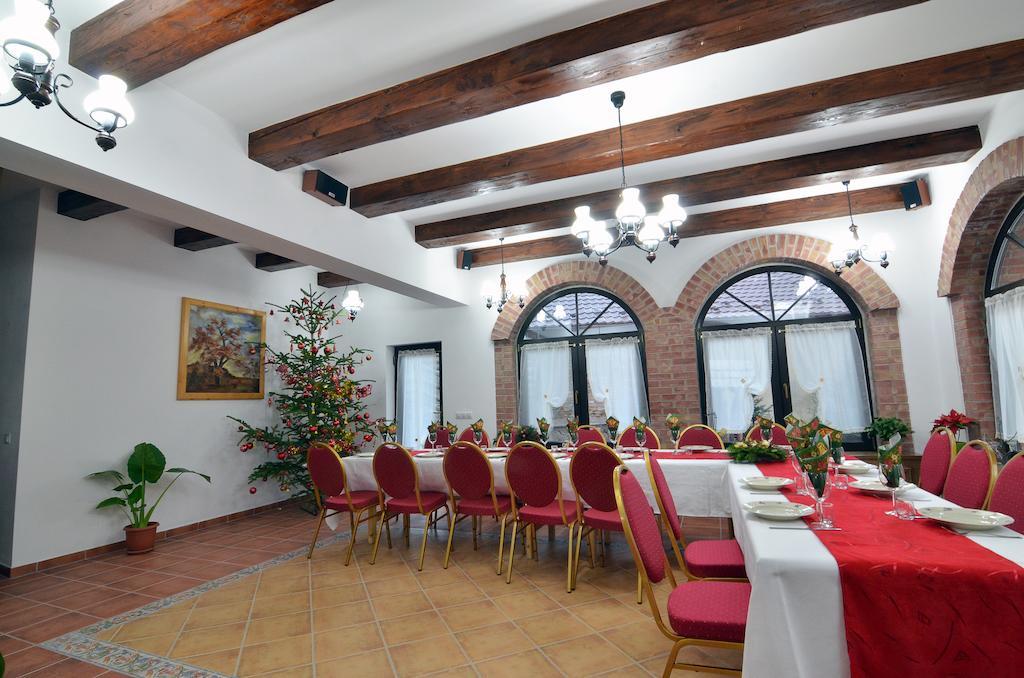 Отель Casa Stefania Телмачу Экстерьер фото